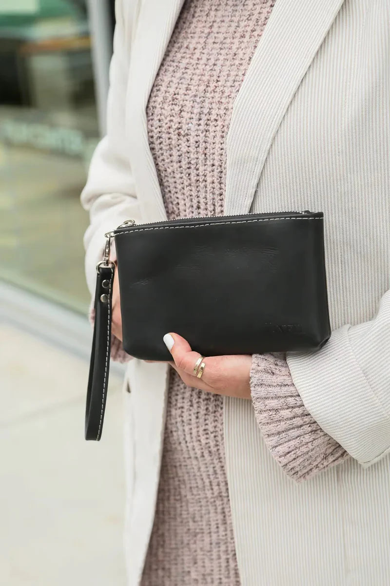Windsor leather wristlet wallet in Black, handmade in Maine by Janell Bags